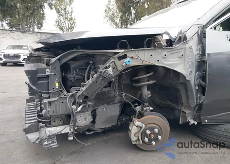 2019 Toyota Rav4 Xle from USA, damaged, VIN JTMW1RFV4KD015594